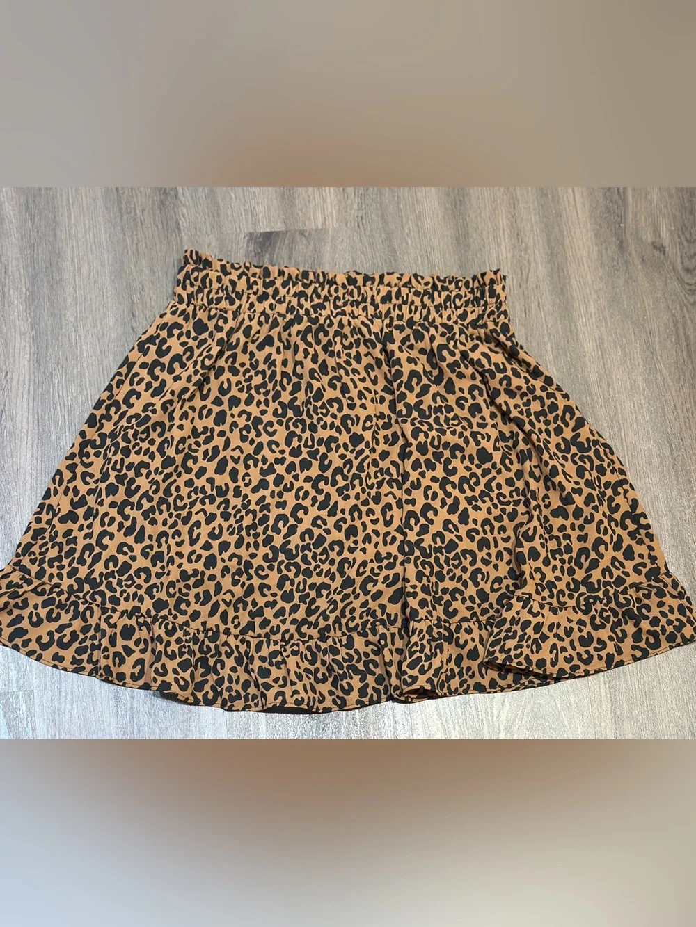 Leopard Print Ruffle Hem Mini Skirt Women’s Medium Boho Elastic Waist Lined